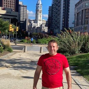 Meet your Posher, Adrian